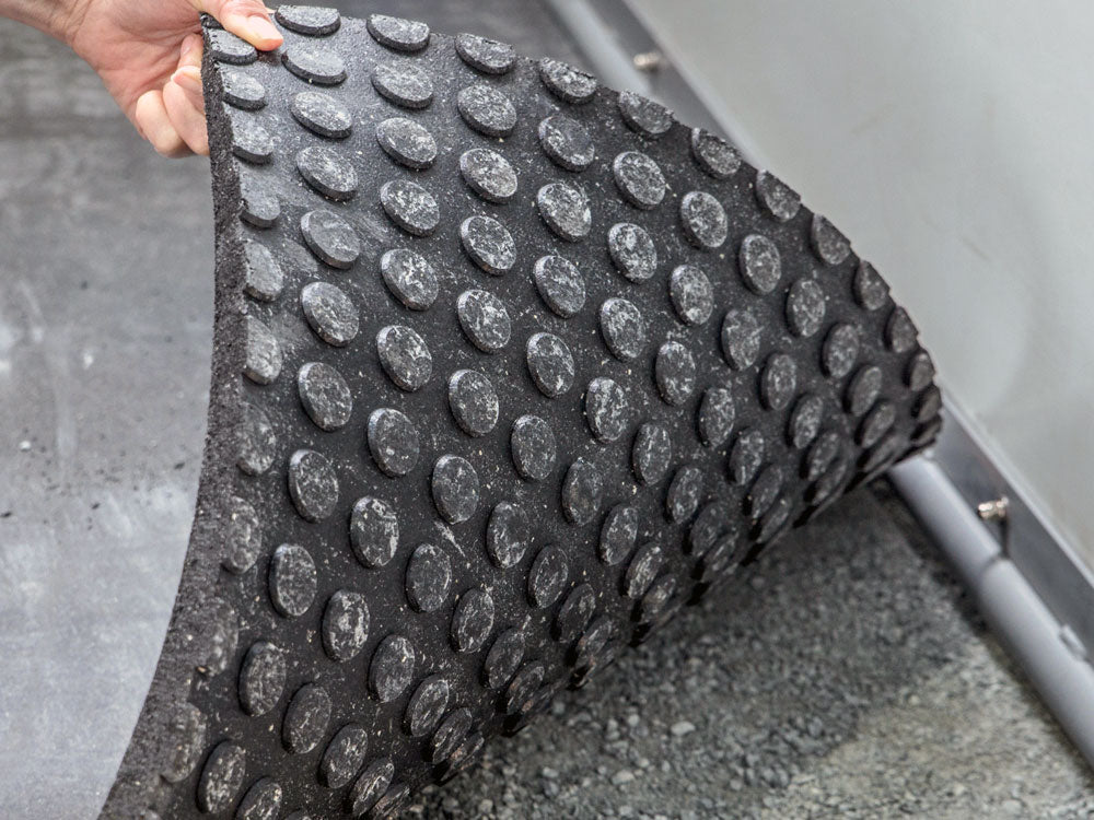 Red Barn Max Dual Texture Mat with Circular Cut-Outs | Factory Warranty ...